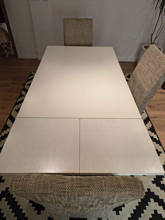 Mesa de jantar extensível