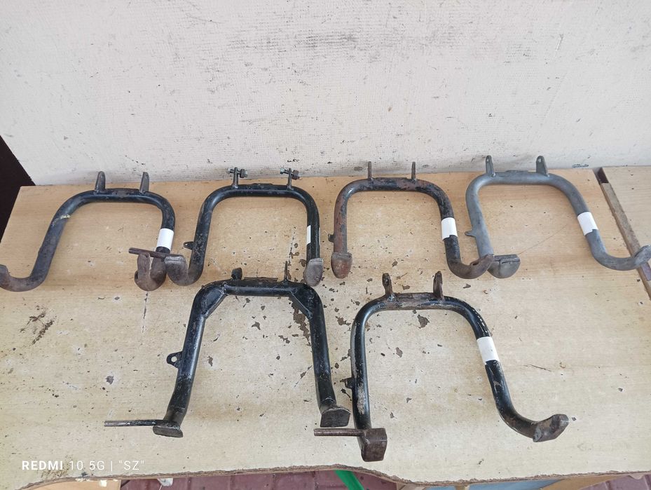 WSK - części - stopki centralne - 4 sztuki