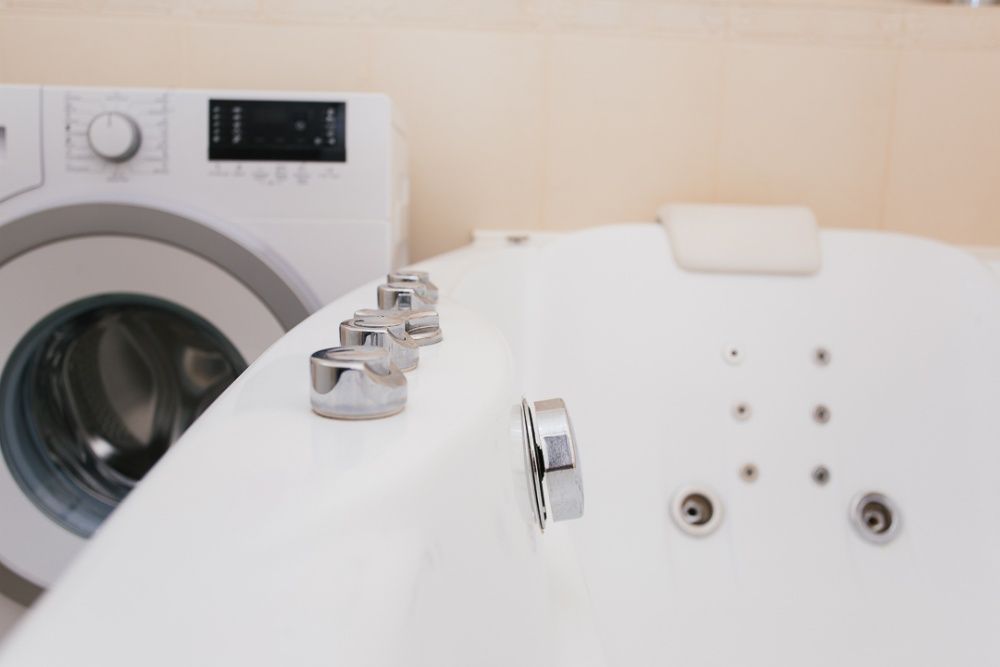 LUXE с ДЖАКУЗИ посуточно и почасово. Новый дом. Харьковская