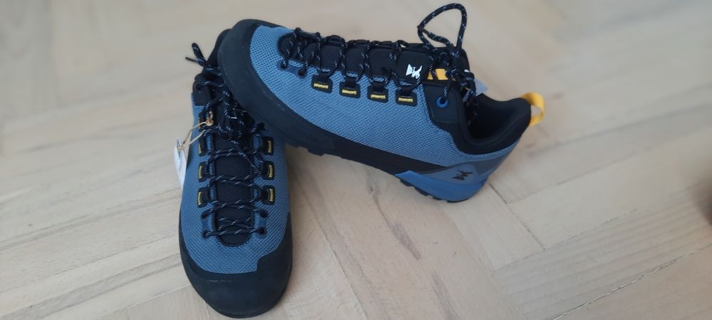 Buty podejsciowe Simond Edge rozm. 42. Podejscuówki. Nowe