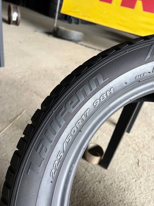 Шини 225/50 r17 Laufenn I*fit 2022рік 2шт зима (680)