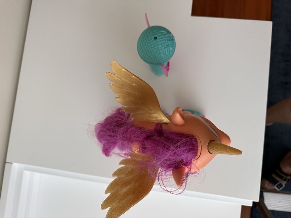 Hasbro My Little Pony Sunny Canta e Dança