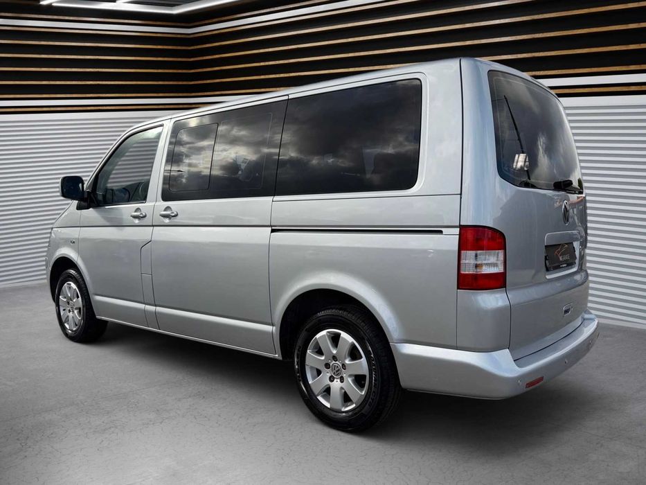 Volkswagen Caravelle — fotografia 4