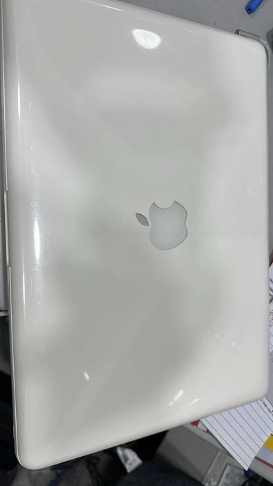 MacBook A1342 – 13" (Meados de 2010) – Funcionando perfeitamente