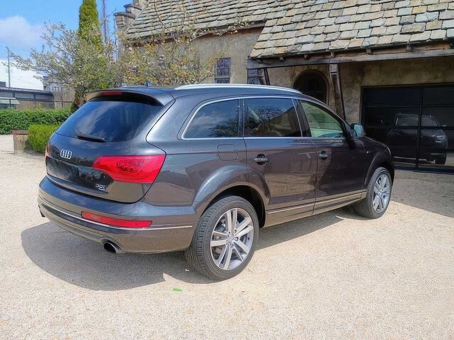 Audi Q7      2014