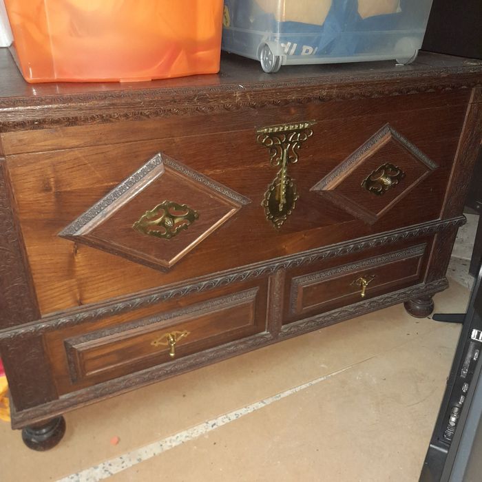 Arca de madeira impecável