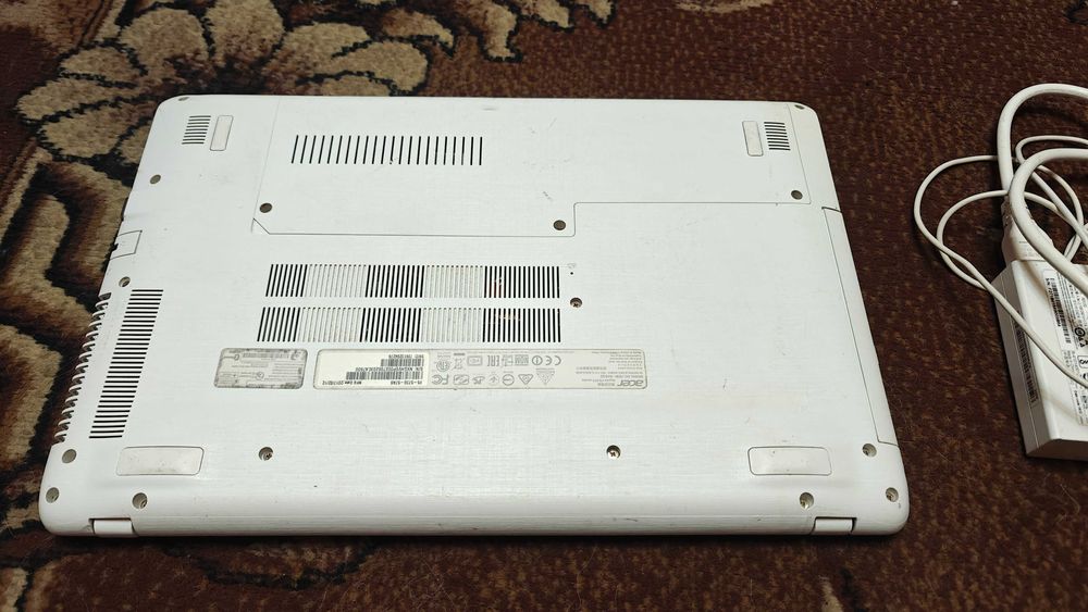 Laptop Acer i5 7th/8GB DDR4/Nvidia 940MX/SSD+HDD/ Biały