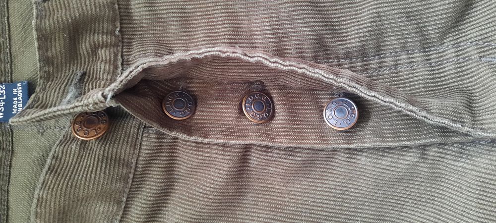 Spodnie H&M sztruks khaki W34 L32