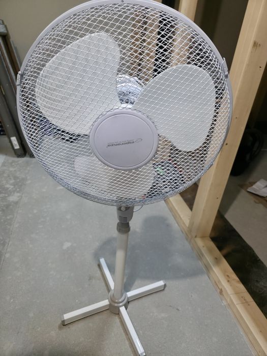 Wiatrak stojący esperanza