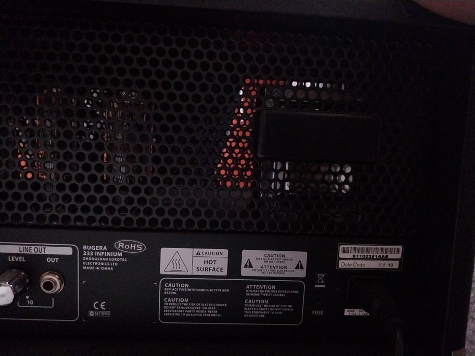 Amplificador de guitarraBugera 333
