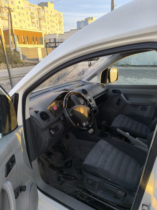Volkswagen caddy 1.4 бензин