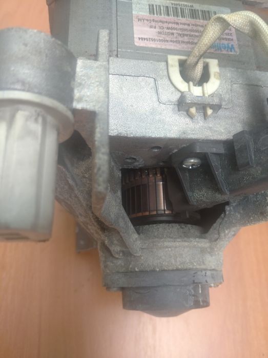 Мотор, ел. двигун пральної машини Whirlpool