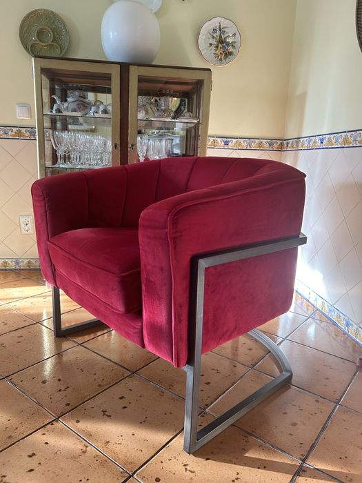 Poltrona Veludo Vermelho