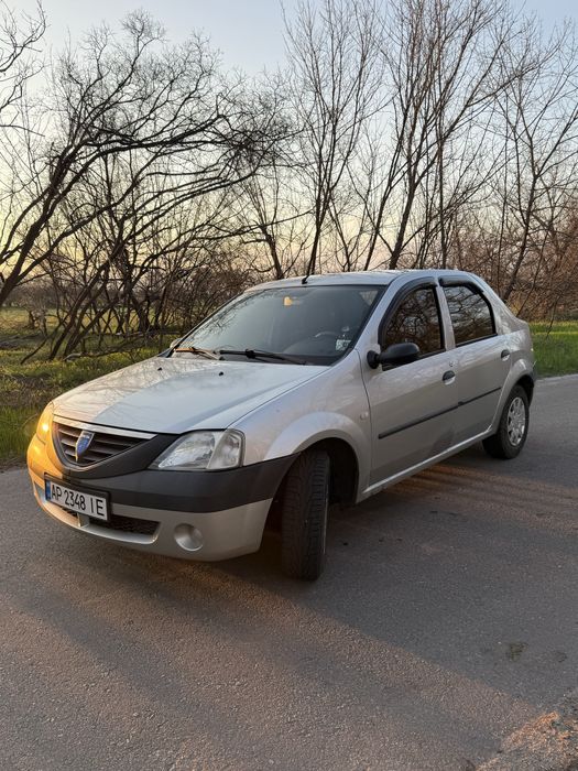 Dacia logan  дача логан машина