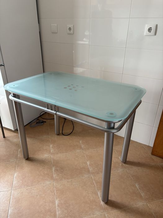Mesa cozinha  oferta cadeiras