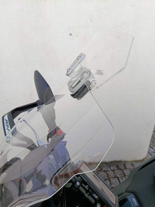 Defletor de ar parabrisas