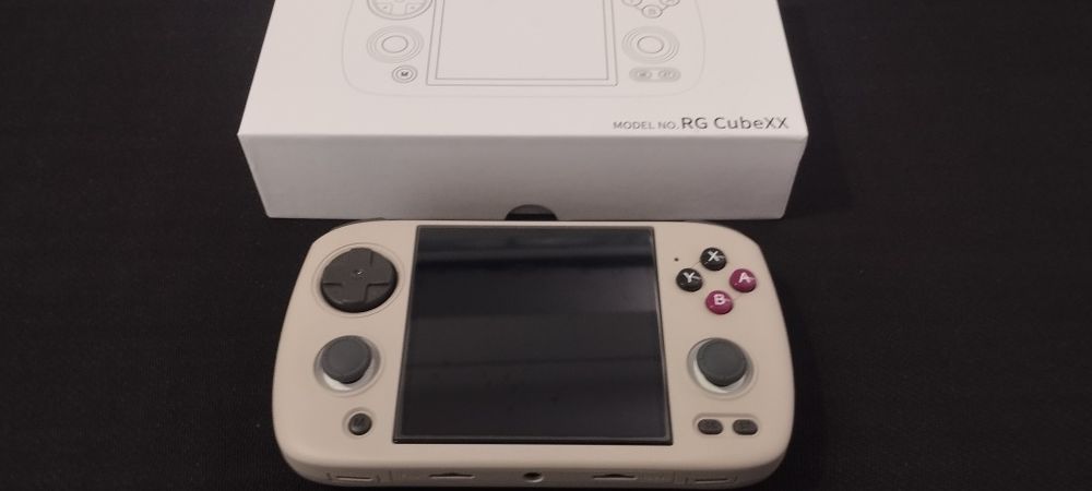 Consola Portátil Anbernic RG Cube XX + Extras - Como Novo