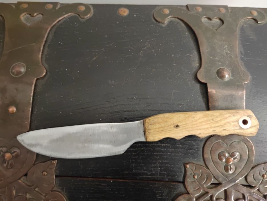 Kuty hartowany stalowy nowy nóz bushcraft survival camping Made in Poland  23 cm