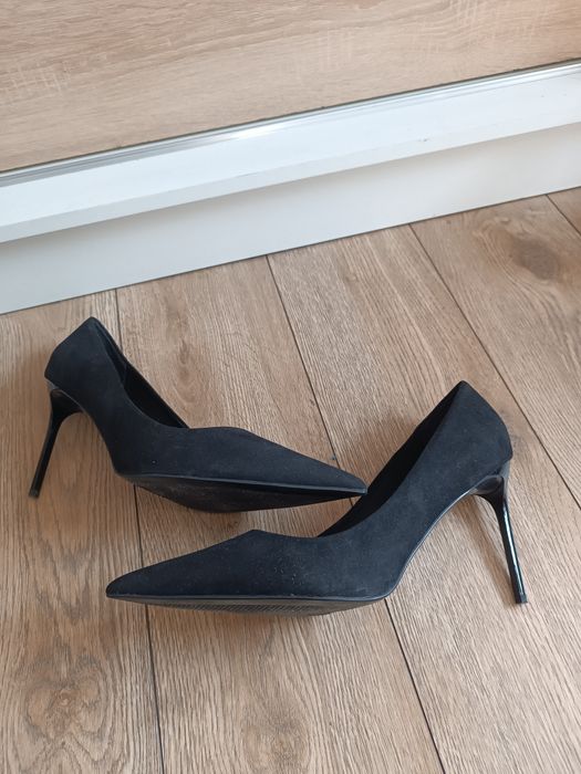 Czarne szpilki rozmiar 46