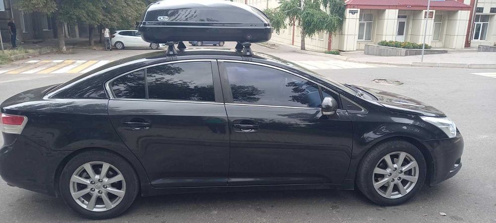 Тойота Авенсис 2.0