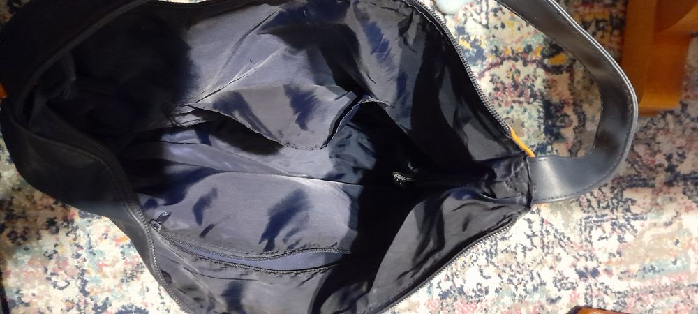 Torebka damska Avon a4