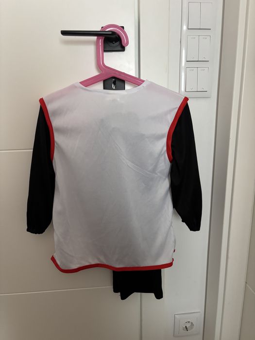 Fato de Carnaval de cavaleiro / templário, 24 meses