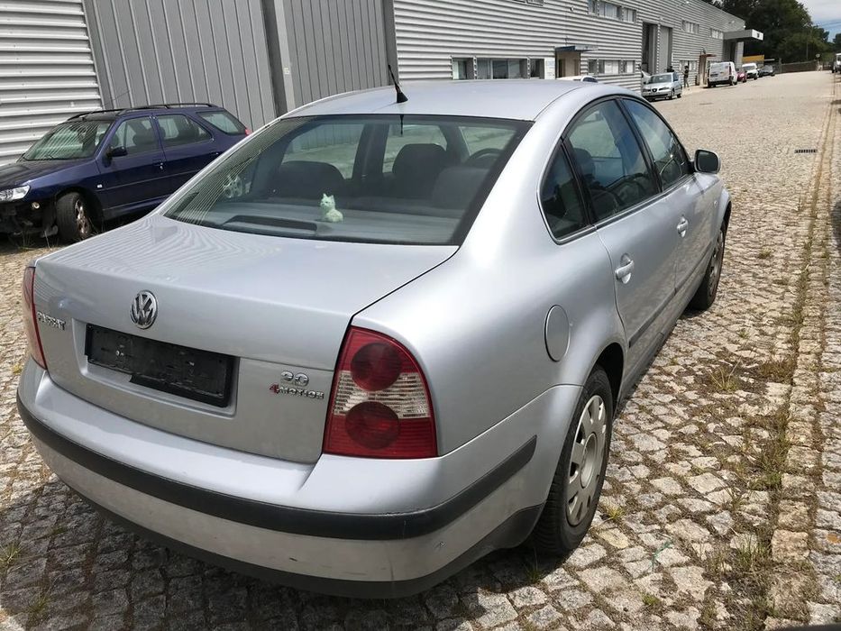 Volkswagen Passat 2.0cc 4Motion 2001 - Para Peças