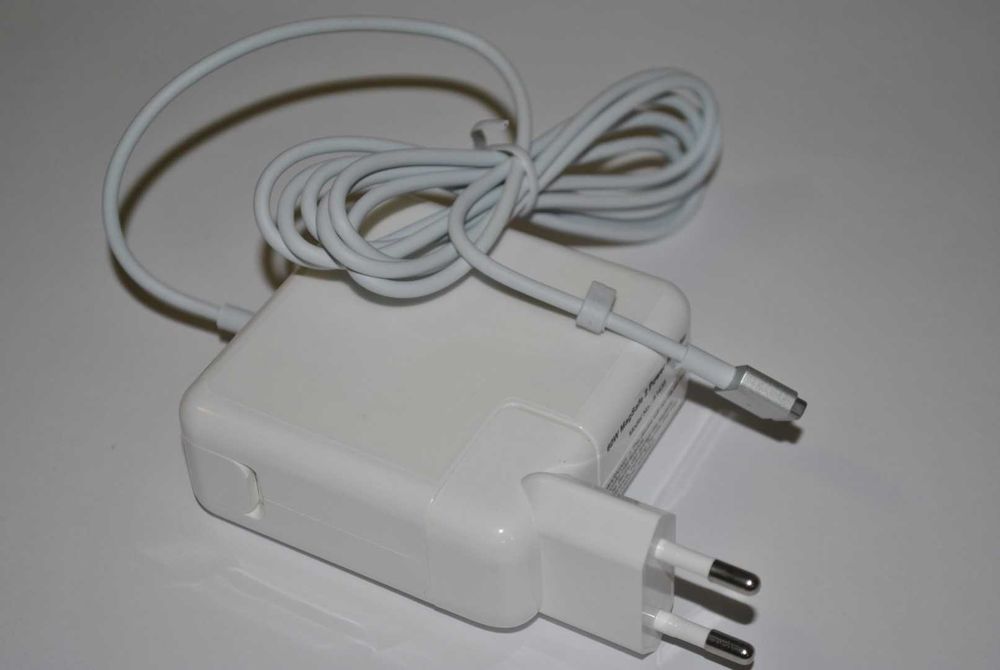 Carregador Apple MacBook MagSafe 2 45W