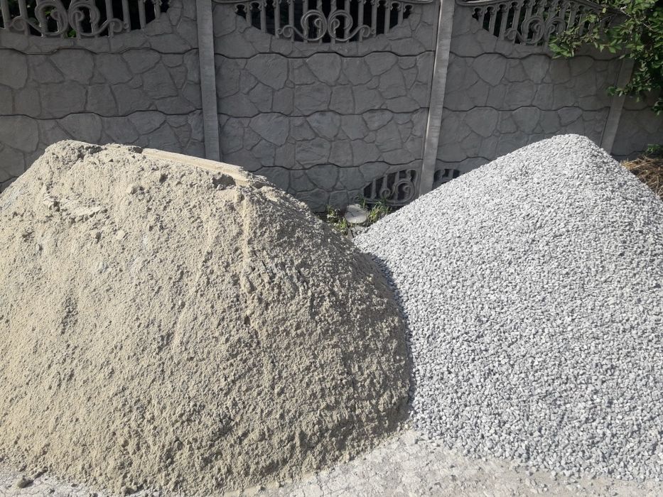 Щебень  Песок Отсев