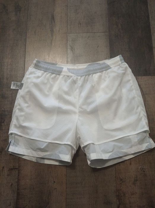 Чоловічі шорти alpha tauri popir