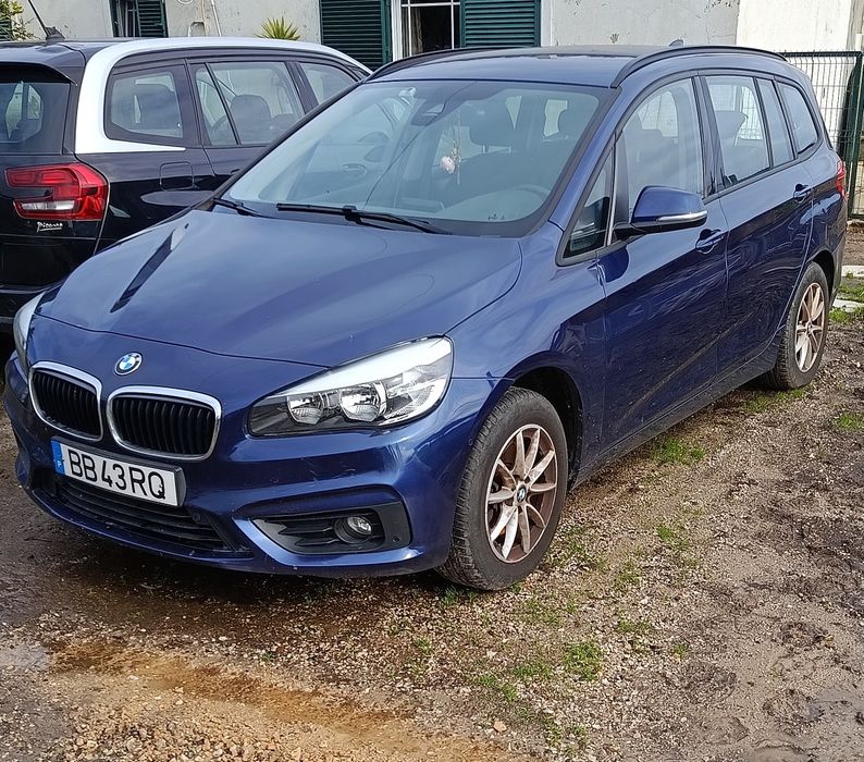 Troco BMW 216 7 lugares