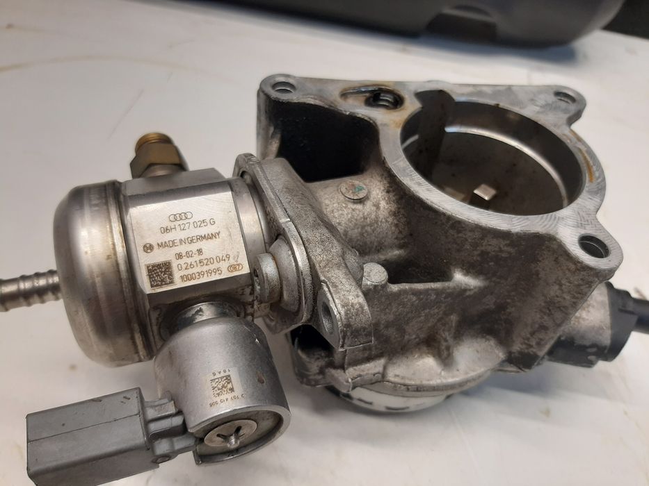 Тнвд 1.8 tsi мотор bzb вакумний насос 06h127025g