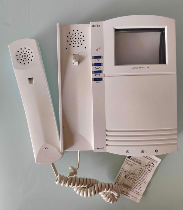 Video porteiro Auta compact 2 pouco uso modelo industrial