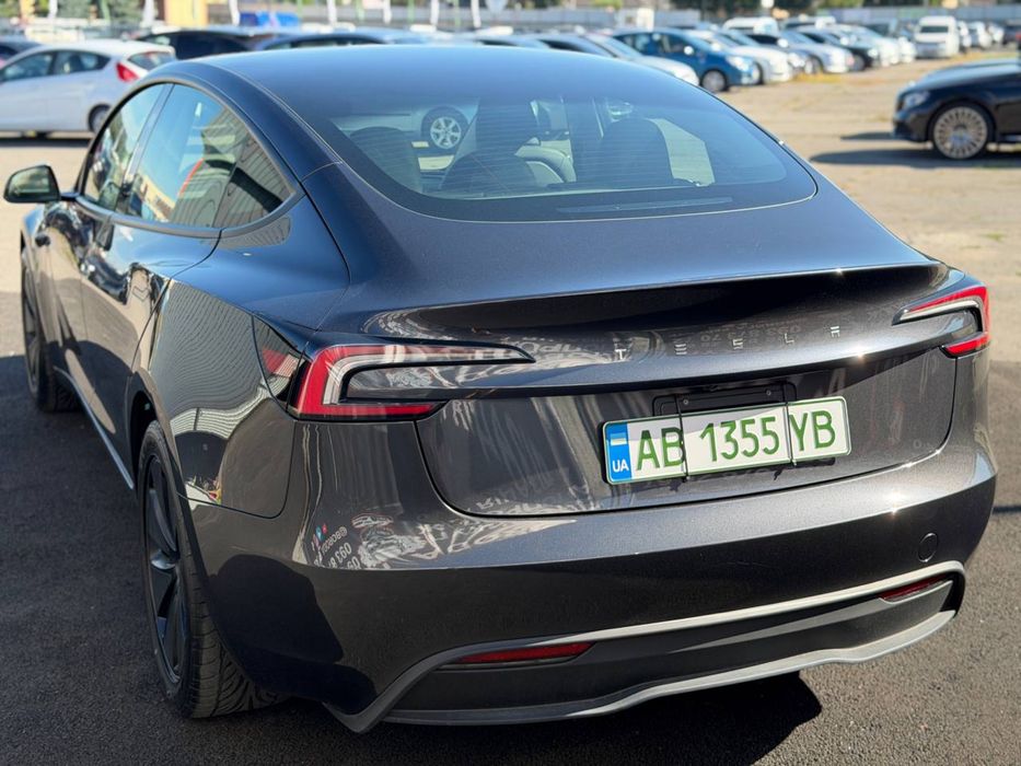 В ПРОДАЖІ Tesla Model 3 2024р