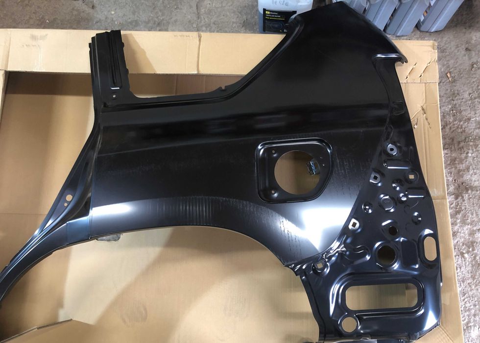 Крило заднє праве/ліве Toyota Land Cruiser Prado 150 (фільонка)