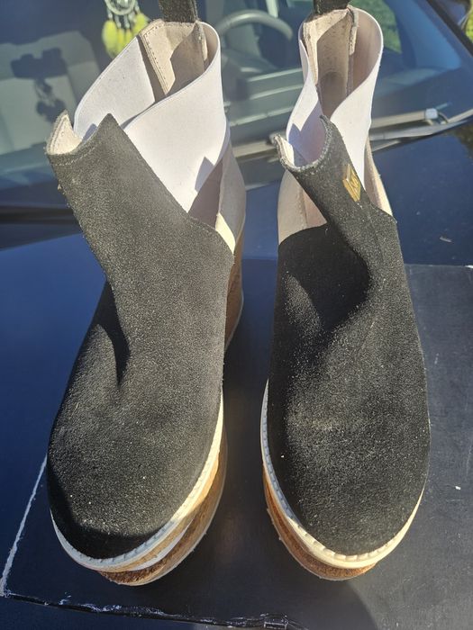 Sapatos compensados notyet