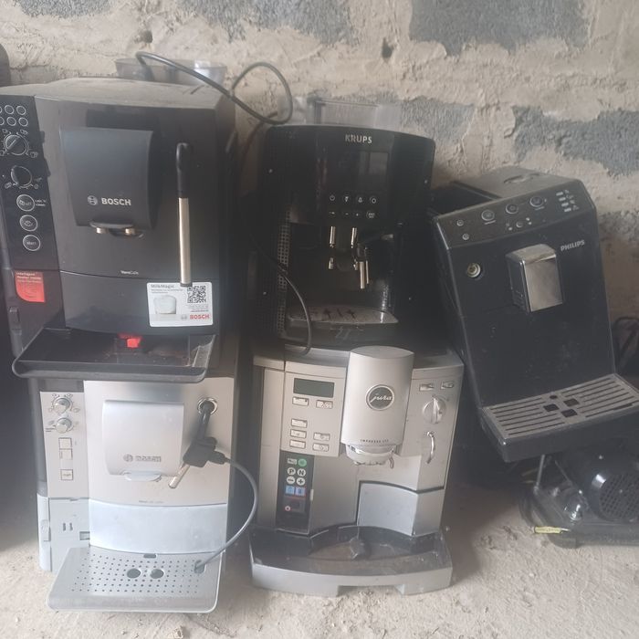 Кавоварка Delonghi