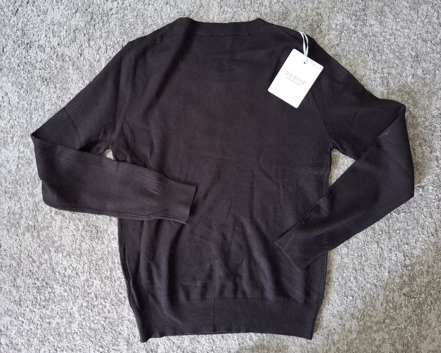 Sweter czarny nowy