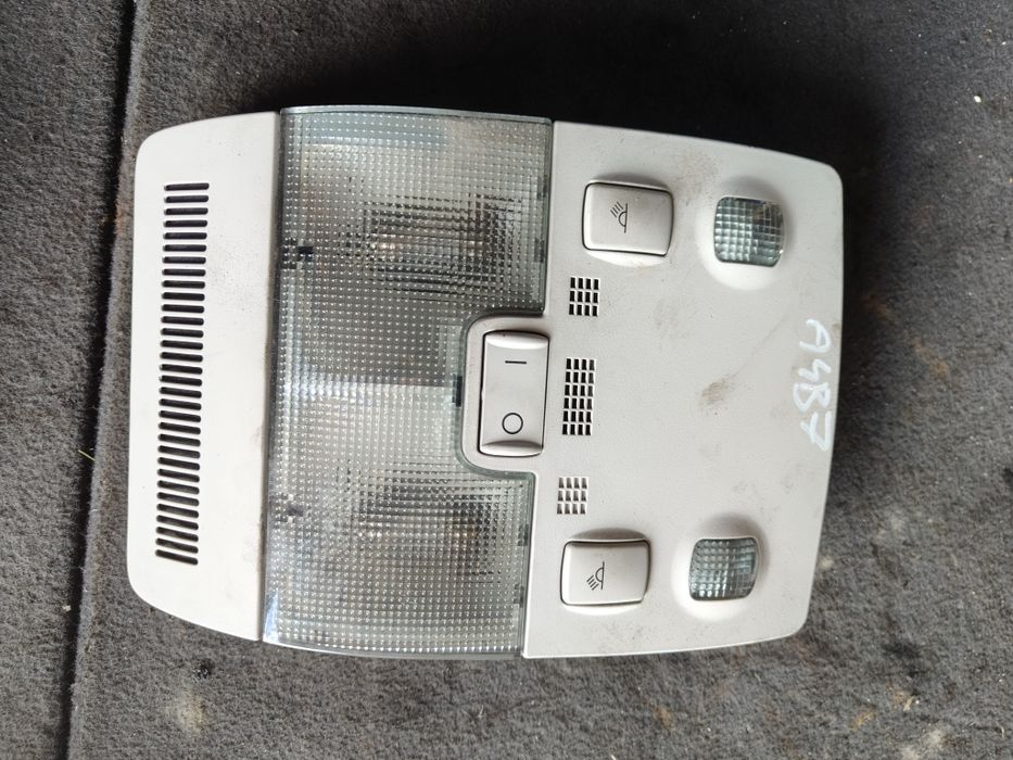 Lampa przód lampka audi A4 b6 b7