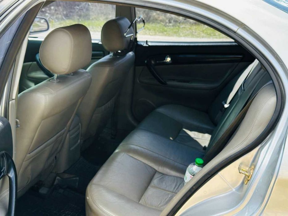 Chevrolet Evanda 2005
