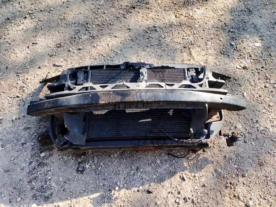 Pas przedni VW passat B5 fl kompletny