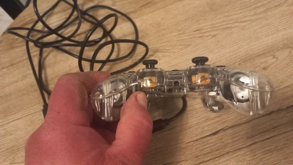 Przezroczysty Pad Nacon Wired Compact Controller PS4 / PC
