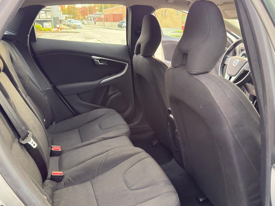 Volvo V40 D2 - 2013