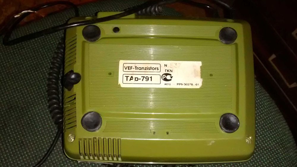 Телефон кнопочный и дисковый телефон, винтажные проводные