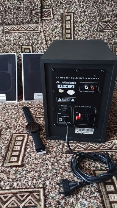 Продам мини акустику 2.1.