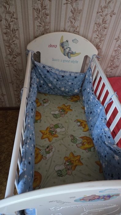 Продам кроватку дешево