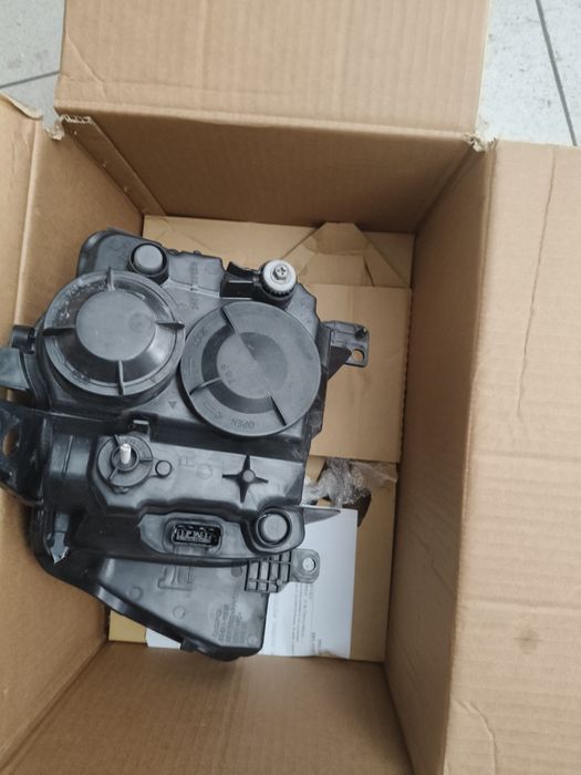 Foco renault  modus 2006