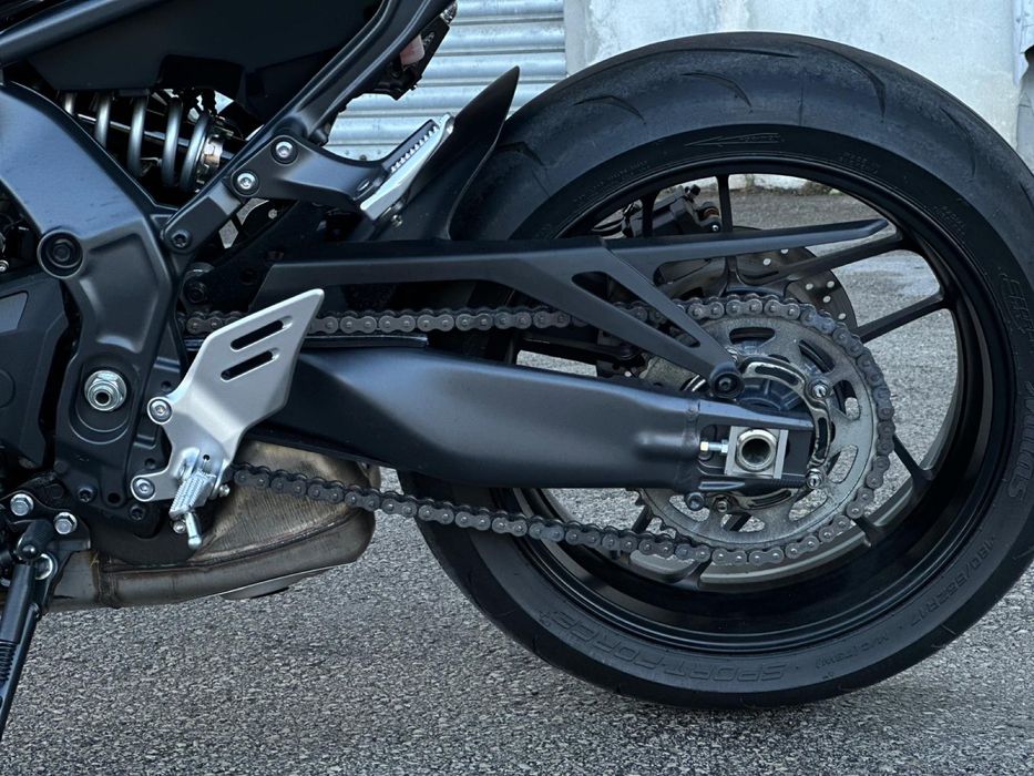 YAMAHA MT-09 c/ Poucos Quilómetros e Garantia!