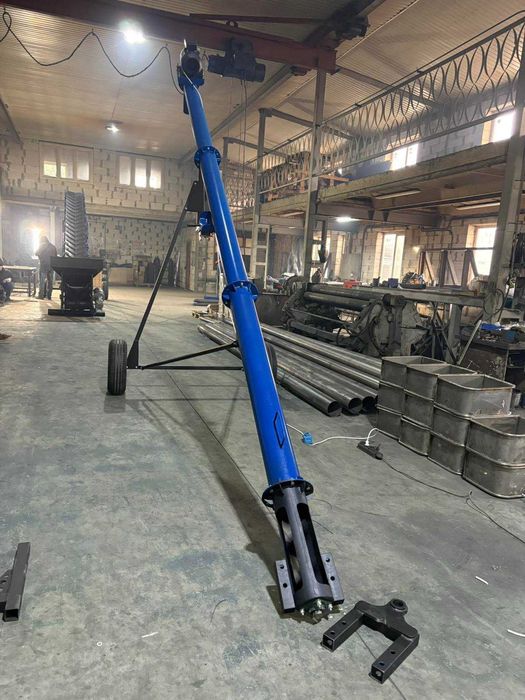 Шнековий конвеєр з заборною частиною | зручне завантаження, для зерна сої кукурудзи