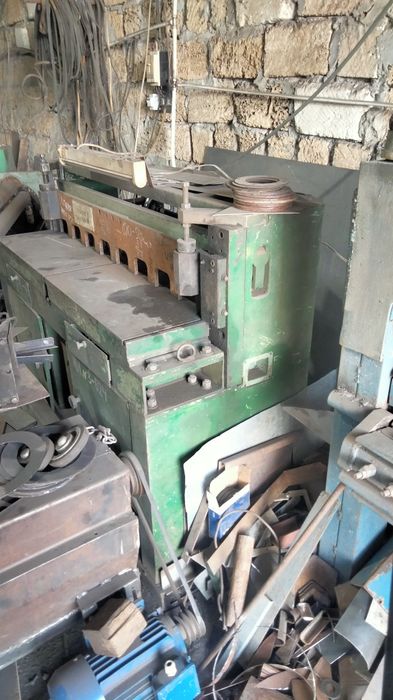 Гильотина пневматическая